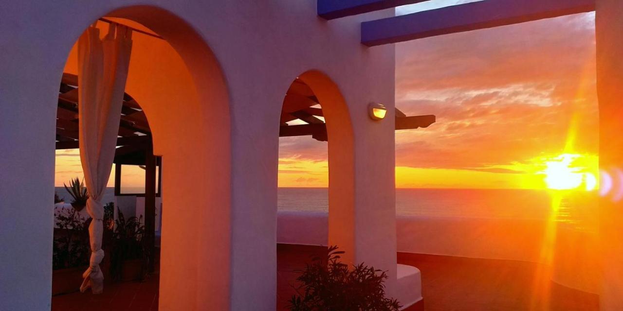 Casa Vacanze Elianto 안치오 외부 사진