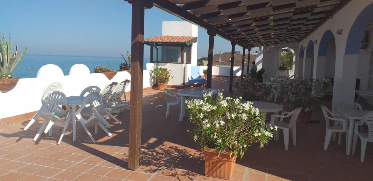 Casa Vacanze Elianto 안치오 외부 사진