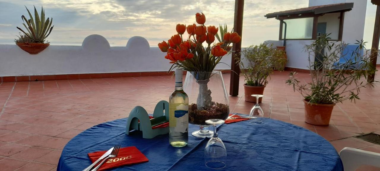 Casa Vacanze Elianto 안치오 외부 사진